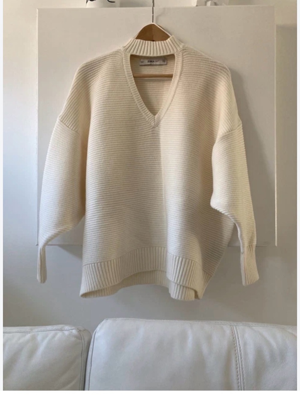Zara Cream V-Neck Ribbed Women's Sweater